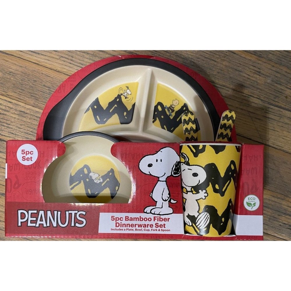 Peanuts Charlie Brown 5pc Bamboo Dinnerwear Set
